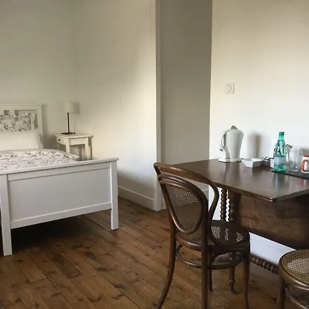 Les Marronniers
