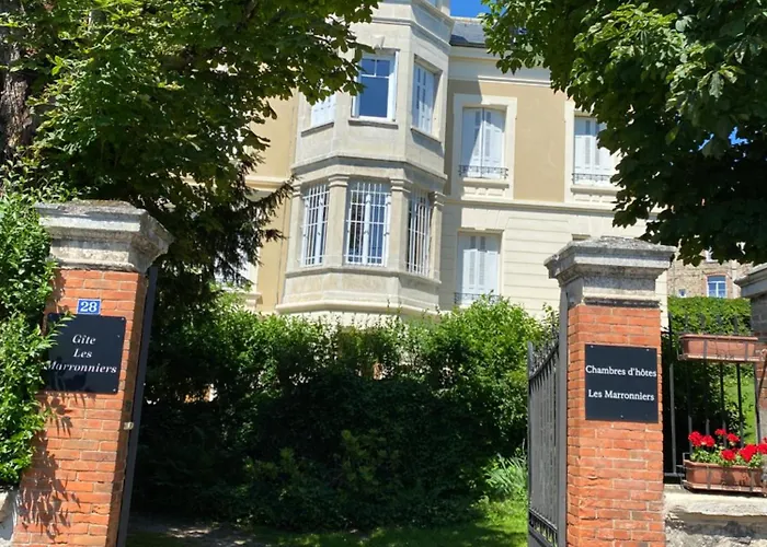 Les Marronniers Bed & Breakfast